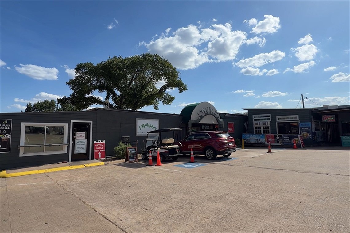 Staples, TX - Arlington Eats 150th: J. Gilligan's Bar & Grill | City of Arlington, TX